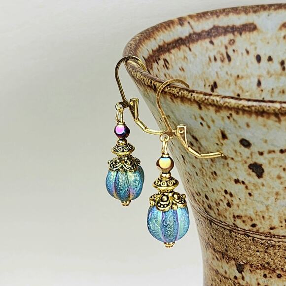 Stunning Dangle Earrings, Teal‎ Blue Glass with Etched Gold AB, Leverback Hooks - Picture 4 of 8